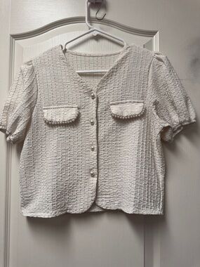 Pearl-Button Textured Cropped Top - Cream